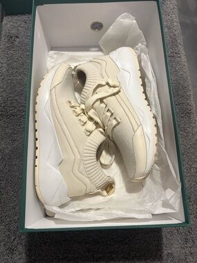 Buscemi run sneaker size 37 off white color